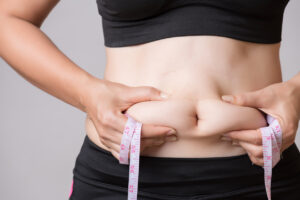 A lipoaspiração na barriga é perigosa - Clínica Infinity