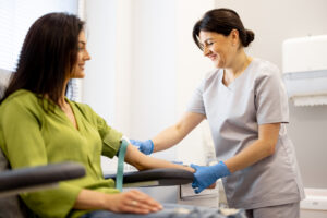 Quem não deve fazer lipoaspiração - Clínica Infinity